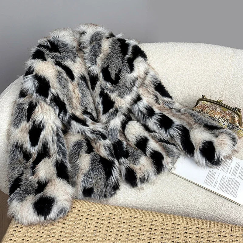 Retro Faux Fur Thicken Coat Women Fashion Casual Printed Plush Lapel Coats Jacket Female Winter Classic Chic Street Outwear